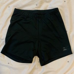 Mizuno black volley ball/ short biker shorts
